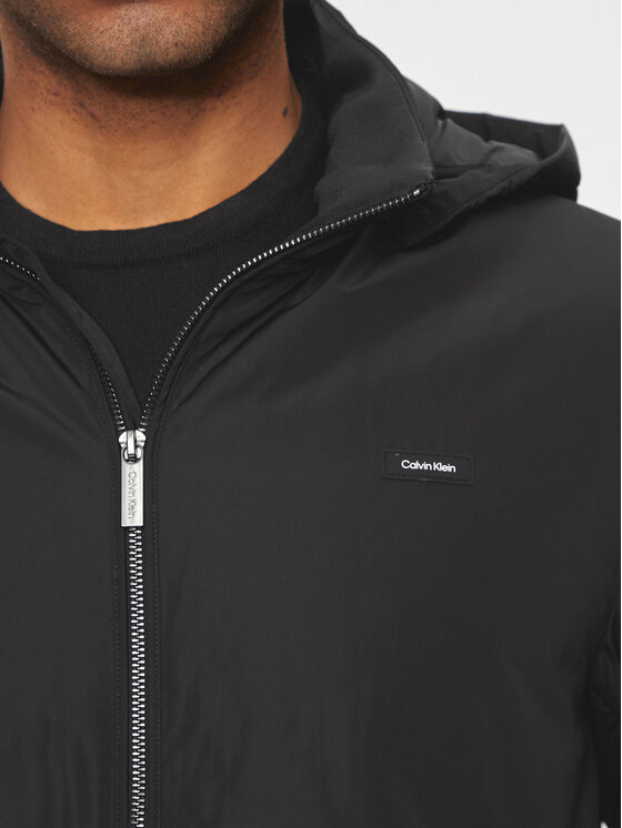Calvin Klein Calvin Klein Átmeneti kabát K10K113005 Fekete Regular Fit