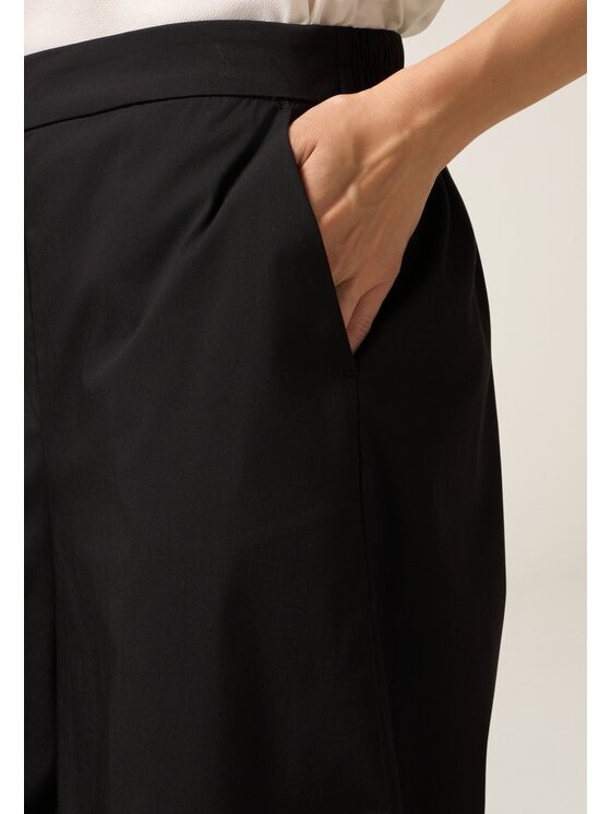 Oltre Oltre Pantaloni di tessuto P259J002316N033 Nero Cropp Fit