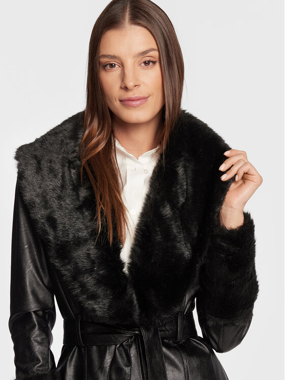 Rinascimento Rinascimento Płaszcz przejściowy CFC0110575003 Czarny Regular Fit