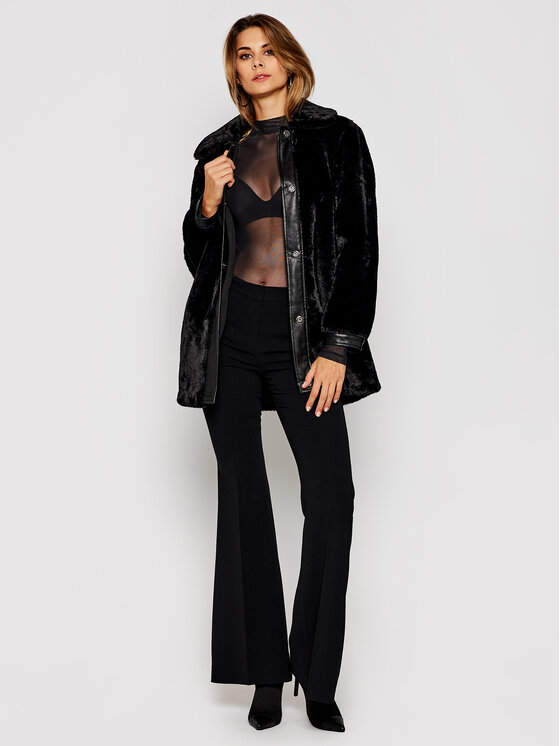 Pelliccia WF0241 E0623 Nero Regular Fit