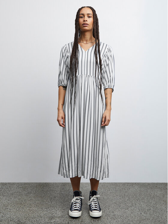 ICHI Rochie de zi 20118493 Alb Regular Fit