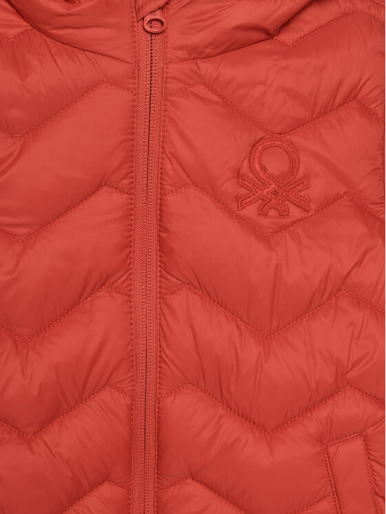 United Colors Of Benetton United Colors Of Benetton Demisezoninė striukė 2TWDGN02V Raudona Regular Fit