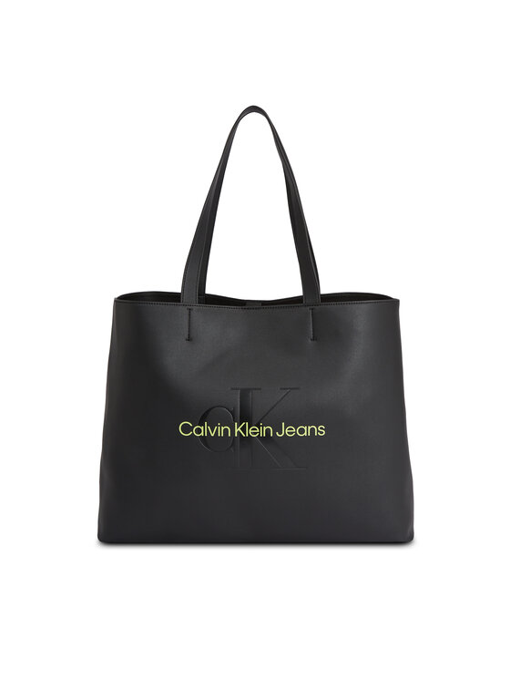 Фото - Інші сумки й аксесуари Calvin Klein Jeans Torebka Sculpted Slim Tote34 Mono K60K610825 Czarny 