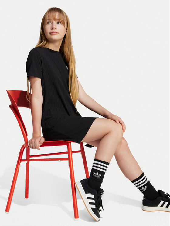 adidas adidas Rochie de zi Ribbed JC8429 Negru Regular Fit