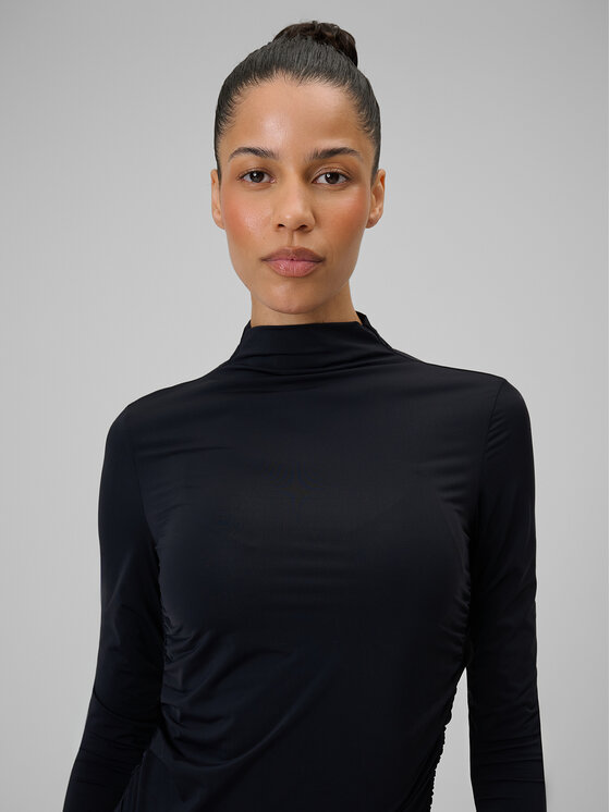 4F 4F Koszulka techniczna YOGA Czarny Slim Fit