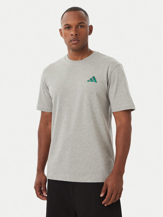 adidas adidas Majica Taste Of Victory Pasta Graphic KG0945 Svetlo siva Regular Fit
