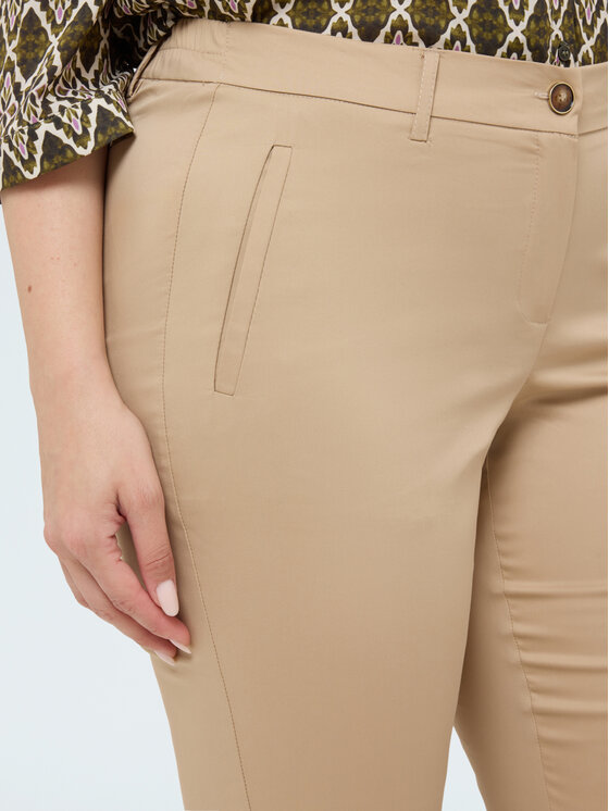 Fiorella Rubino Fiorella Rubino Pantaloni di tessuto P718L002568N002 Crema Regular Fit