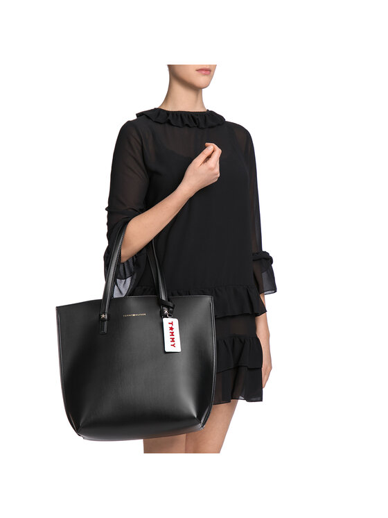 Tommy hilfiger effortless tote store