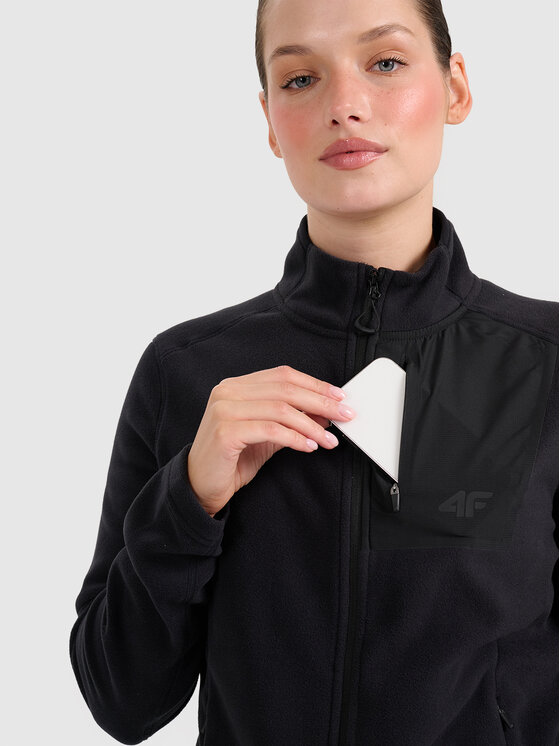 4F 4F Polar HALNY Czarny Regular Fit