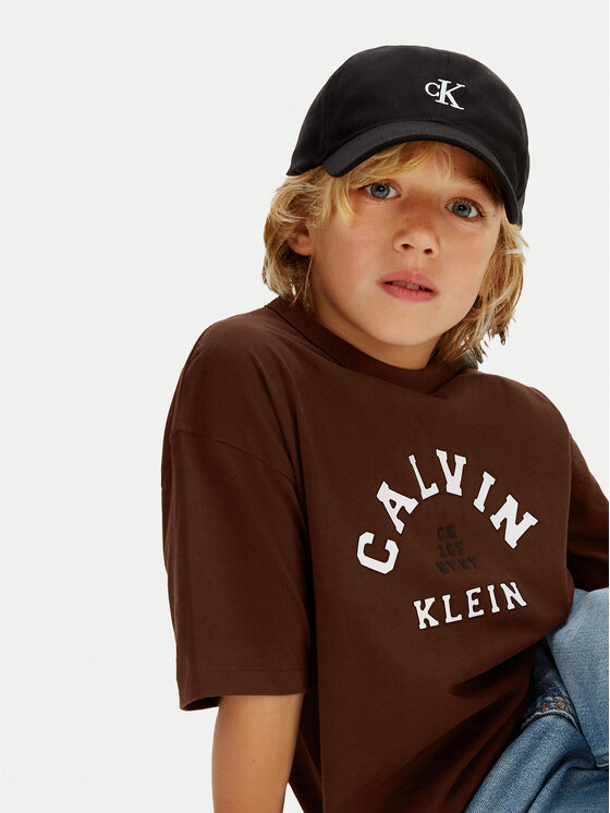 Calvin Klein Jeans Calvin Klein Jeans Póló Varsity Graphic IB0IB02637 Barna Regular Fit
