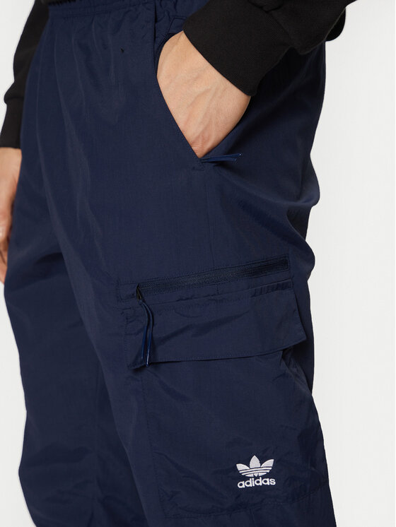 adidas adidas Spodnie dresowe Trefoil Essentials Woven Cargo JD2454 Granatowy Regular Fit