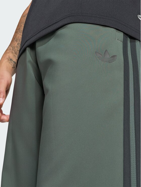 adidas adidas Spodnie dresowe 170070 Szary Regular Fit