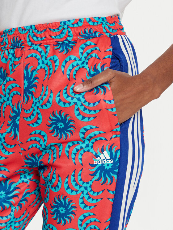 adidas adidas Donji dio trenerke FARM Rio IQ4492 Crvena Regular Fit