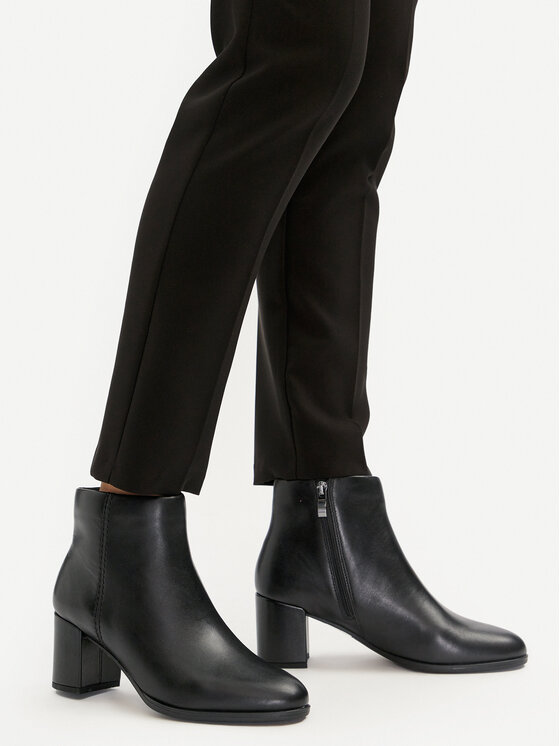 Clarks Clarks Čizme Freva55 Zip 261747974 Crna