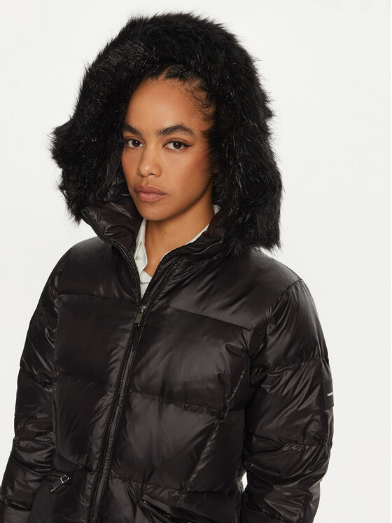 Calvin Klein Calvin Klein Daunenjacke K20K207734 Schwarz Regular Fit