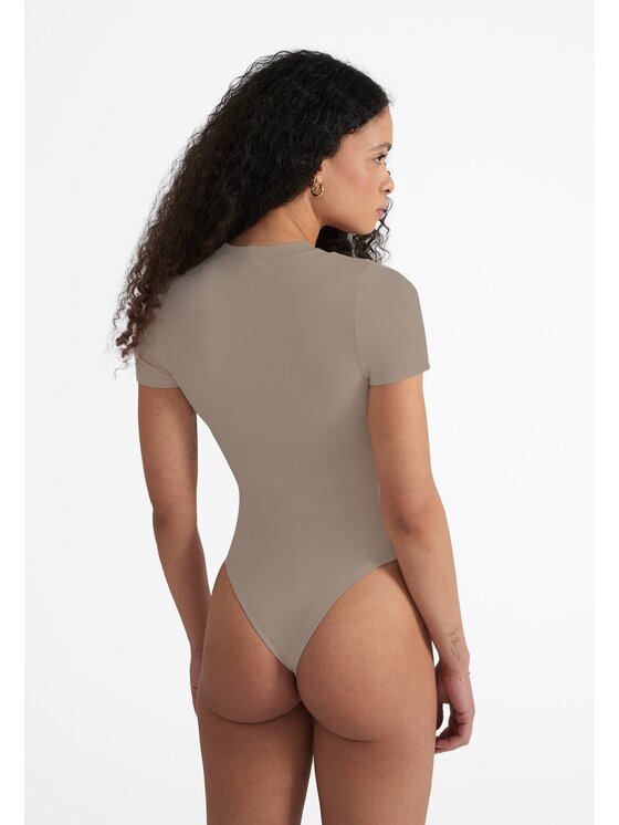 Style Republic Style Republic Body Shortsleeve Brązowy jasny Curvy Fit