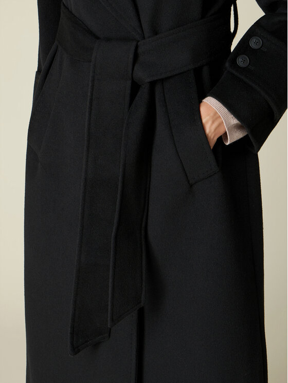 Oltre Oltre Płaszcz zimowy 0019J000176N033 Czarny A-Line Fit