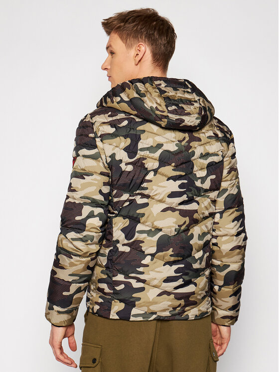 guess camo hoodie