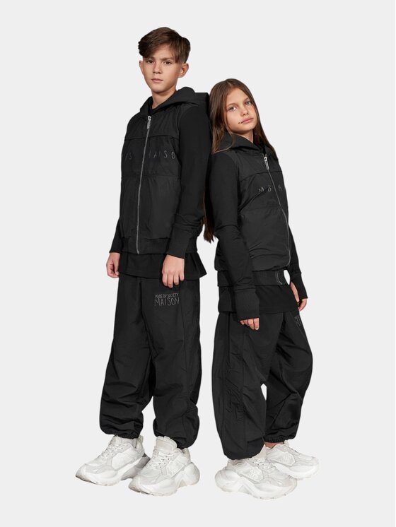 MADE BY SOCIETY MADE BY SOCIETY Spodnie materiałowe QUTE - P37779 Czarny Basic Fit