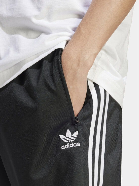 adidas adidas Спортивні шорти adicolor Firebird IU2368 Чорний Regular Fit