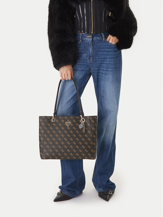 Guess Guess Дамска чанта Noelle II HWQG96 72250 Черен