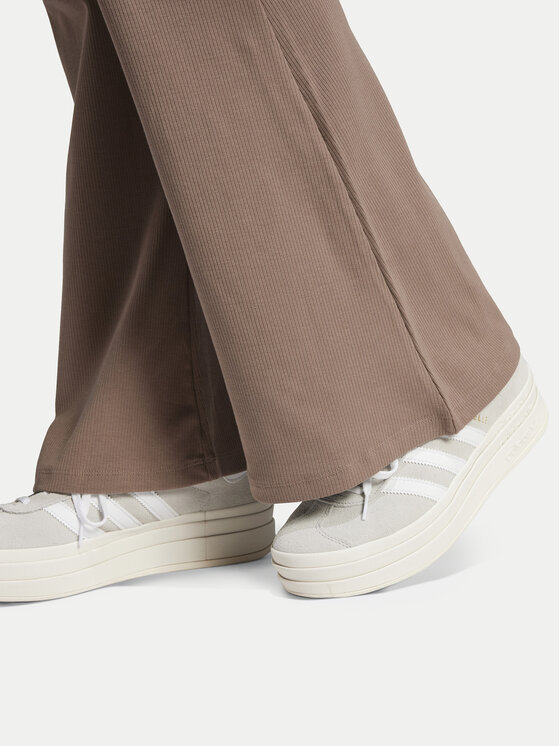 adidas adidas Клин Essentials JC9023 Бежов Flare Fit