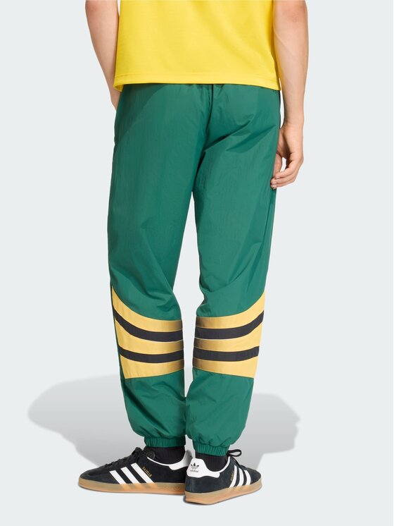 adidas adidas Spodnie dresowe SANTIAGO Zielony Regular Fit
