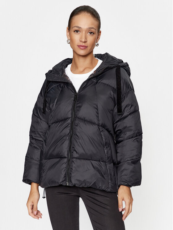 Guess Vatovaná bunda W3BL21 WG0V0 Čierna Regular Fit