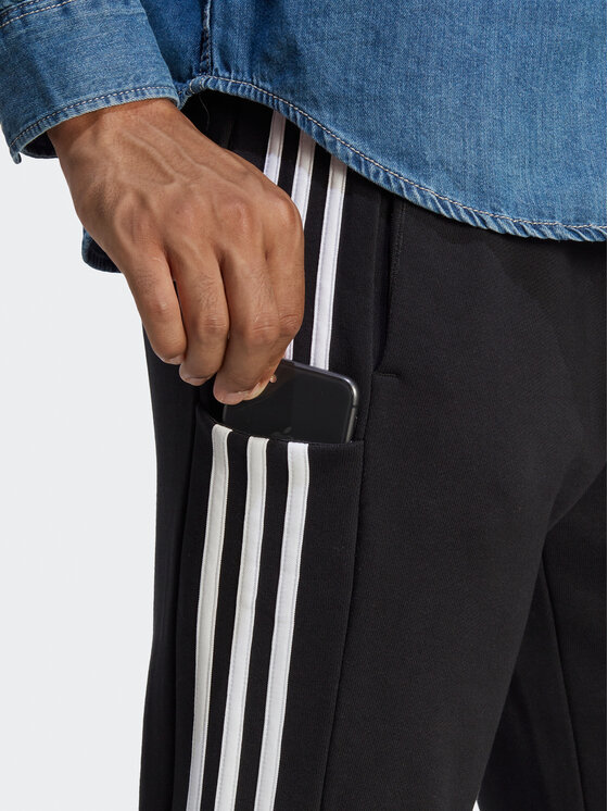 adidas adidas Spodnie dresowe Essentials French Terry Tapered Cuff 3-Stripes Joggers HA4337 Czarny Regular Fit