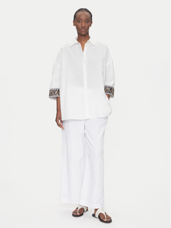 LOLA CASADEMUNT LOLA CASADEMUNT Košile LS2515036 Bílá Relaxed Fit