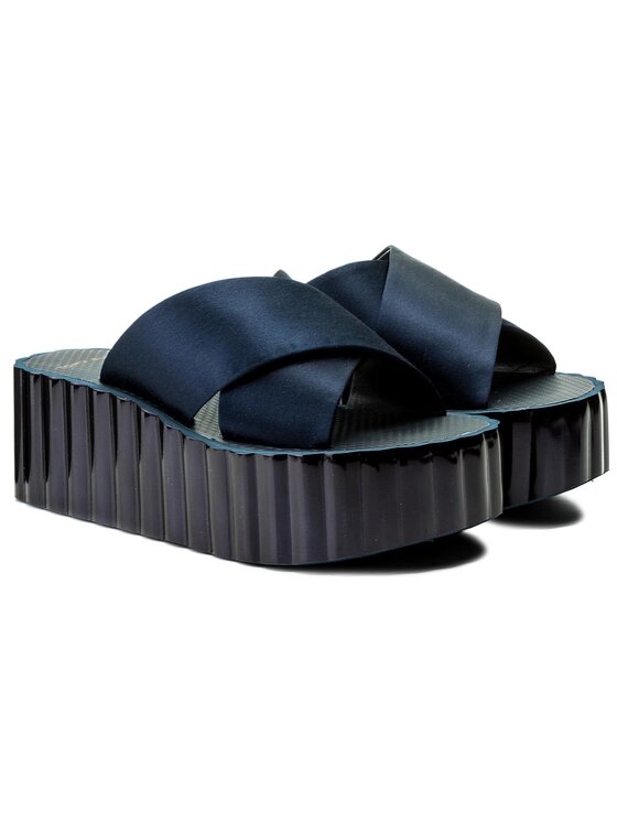 Tory Burch Mules / sandales de bain Scallop Wedge Flip Flop 39754 Bleu  marine • 