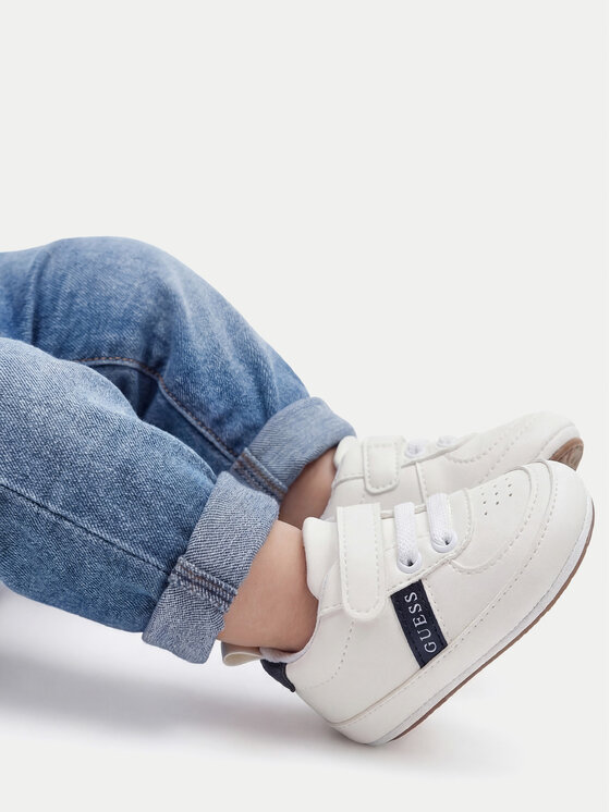 Guess Guess Sneakersy CEO-CM250815-1 Biela