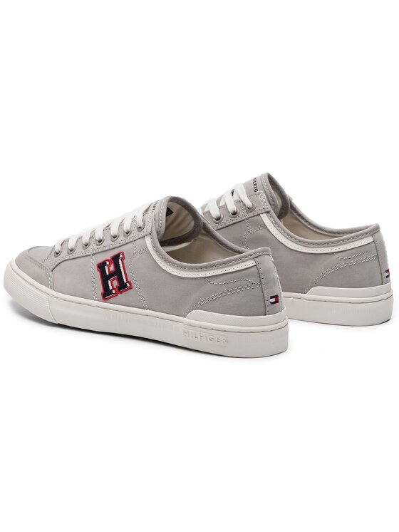 Tommy hilfiger core corporate seasonal sale