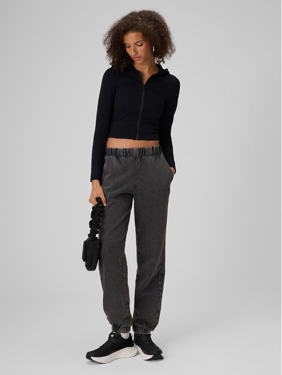 4F 4F Bluza ESSENTIAL Czarny Slim Fit
