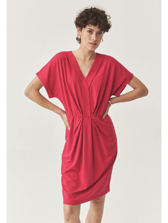 TATUUM TATUUM Sukienka dzianinowa LINOKI 1 Różowy Classic Fit