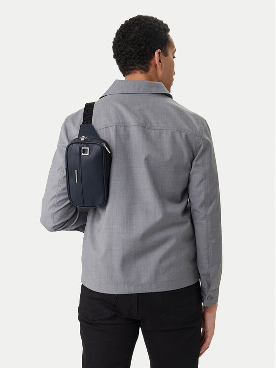 Armani Exchange Armani Exchange Rankinė ant juosmens﻿ XM002037 AF19931 UB100 Tamsiai mėlyna