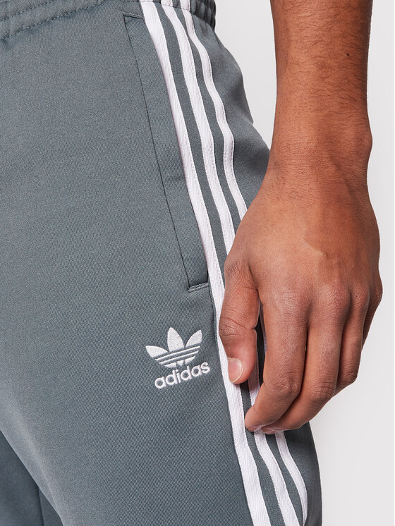 adidas adidas Melegítő alsó adicolor Sst Track GN3514 Szürke Slim Fit