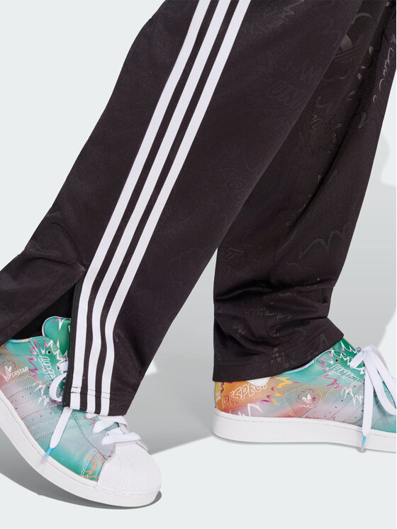 adidas adidas Spodnie dresowe 165010 Czarny Regular Fit