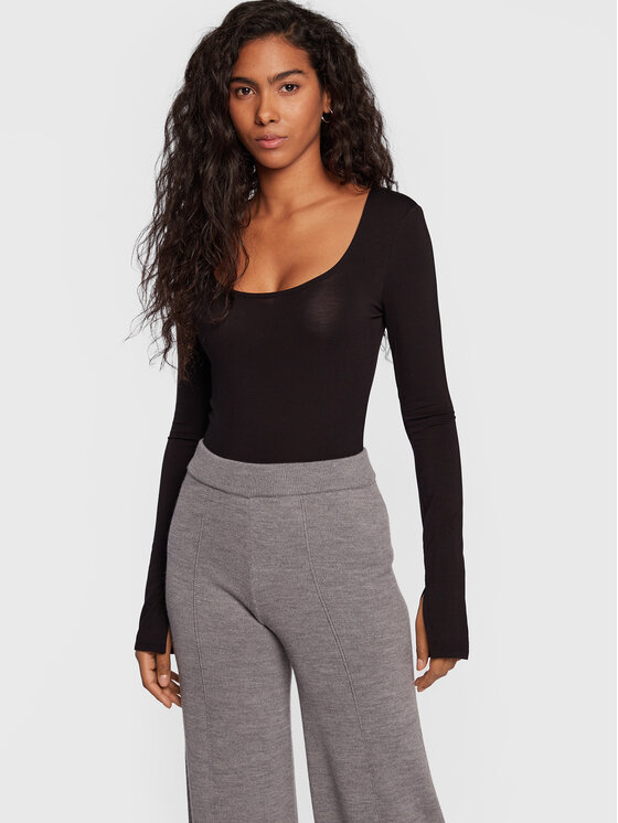 Gina Tricot Gina Tricot Palaidinė Agnes 16981 Juoda Slim Fit