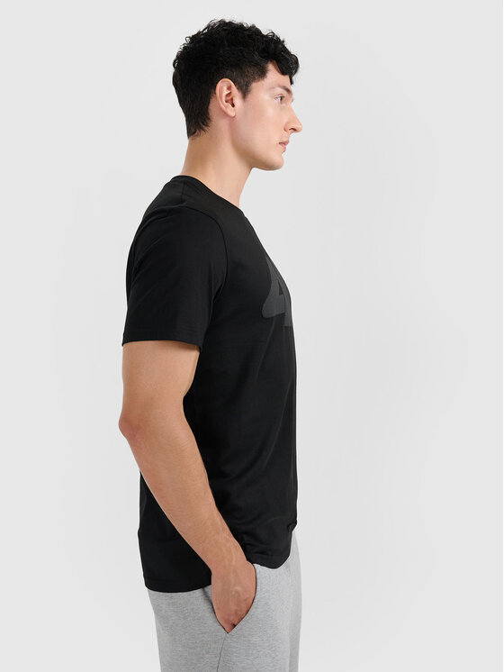 4F 4F T-Shirt NOS Czarny Regular Fit