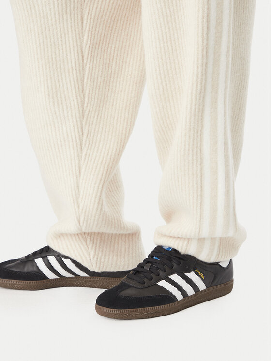 adidas adidas Pantaloni da tuta Adiluna Season 2 X Jennie LD4963 Marrone chiaro Loose Fit