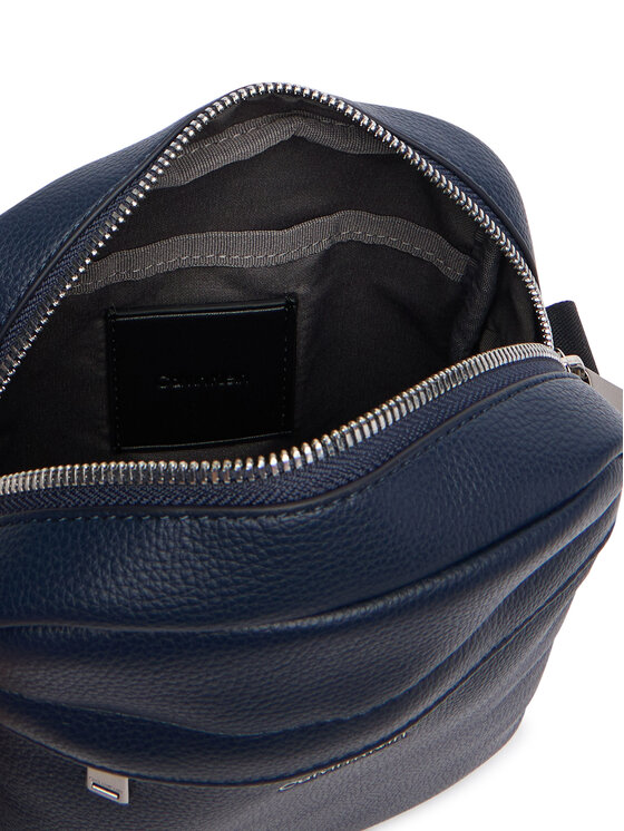 Calvin Klein Calvin Klein Мъжка чантичка Raised Reporter LV04D3160G Тъмносин