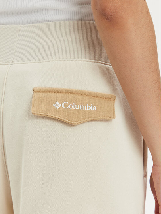 Columbia Columbia Sportiniai šortai Lodge™ 2073461 Kreminė Relaxed Fit