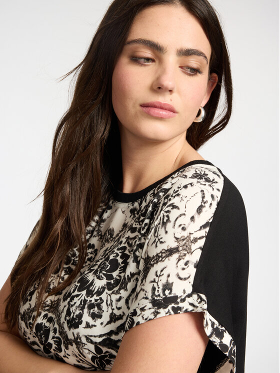 Elena Mirò Elena Mirò T-shirt G006Z000635N033 Nero Regular Fit