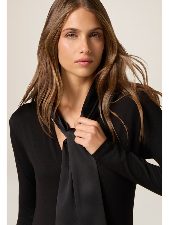 Oltre Oltre T-shirt G072J004528N033 Nero Slim Fit