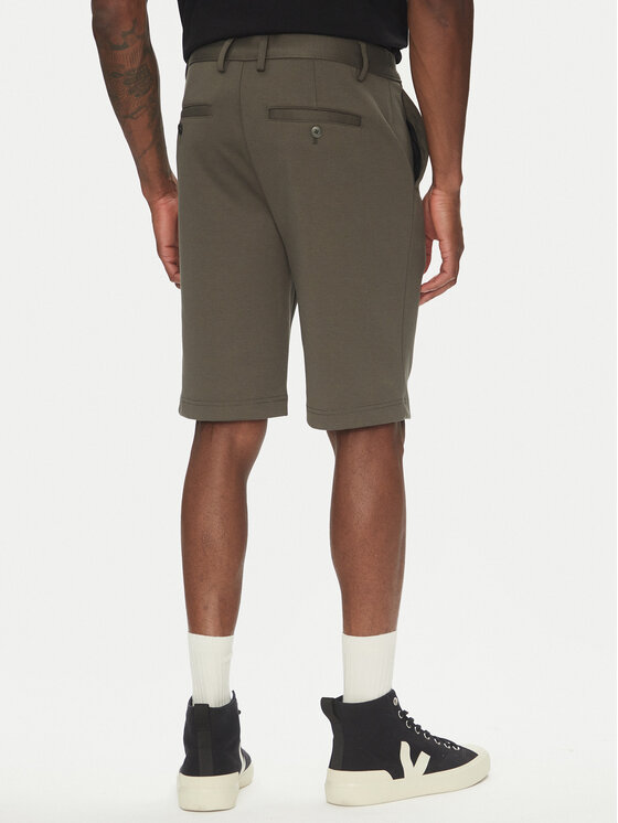 Lindbergh Lindbergh Pantalon scurți din material 30-506062 Verde Regular Fit