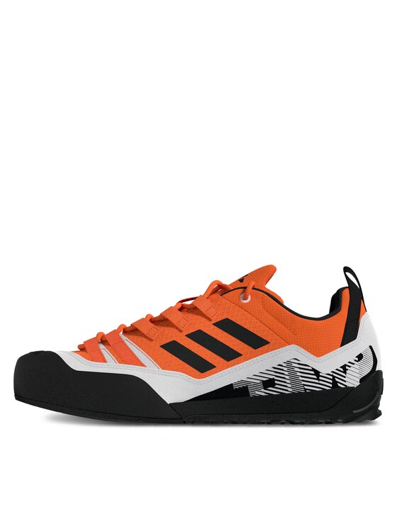 adidas adidas Sneakersy Terrex Swift Solo 2 IE6902 Pomarańczowy