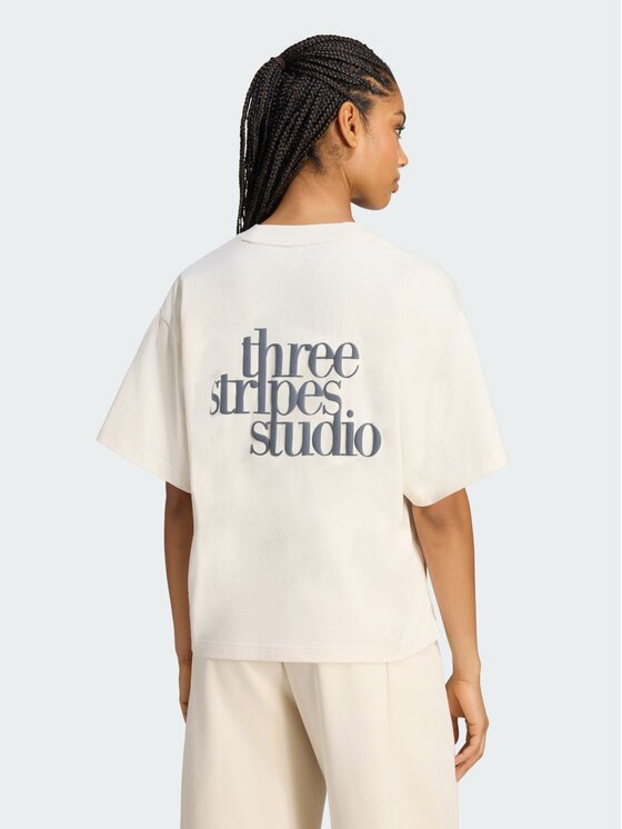 adidas adidas T-Shirt 162937 Kremowy Loose Fit