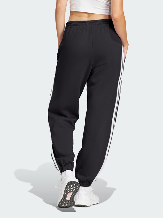 adidas adidas Spodnie dresowe 139545 Czarny Regular Fit