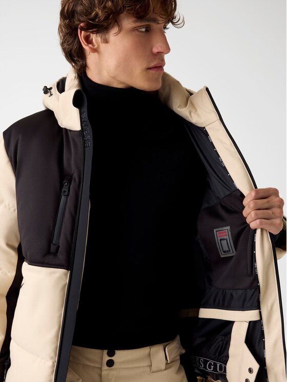 Guess Guess Übergangsjacke 179584 Beige Classic Fit